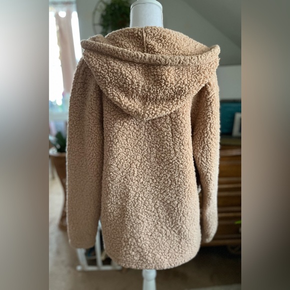 Hollister shearling jacket - Picture 5 of 8